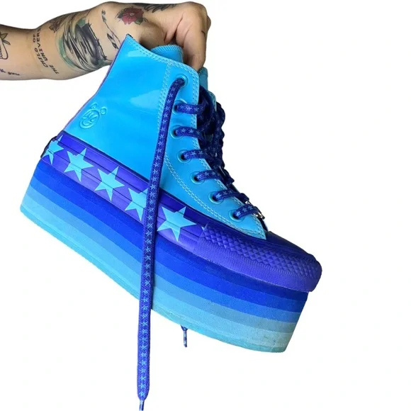 Miley Cyrus Blue Star Platform High Top Converse β’ Womenβs Size 5 πβοΈ - Picture 3 of 9